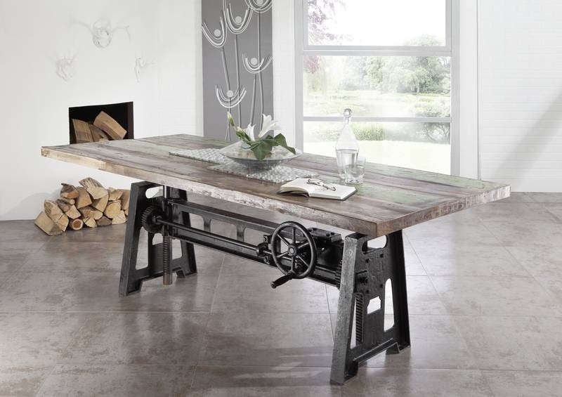 Masiv24 - INDUSTRY jídelní stůl 220x100, litina a staré dřevo